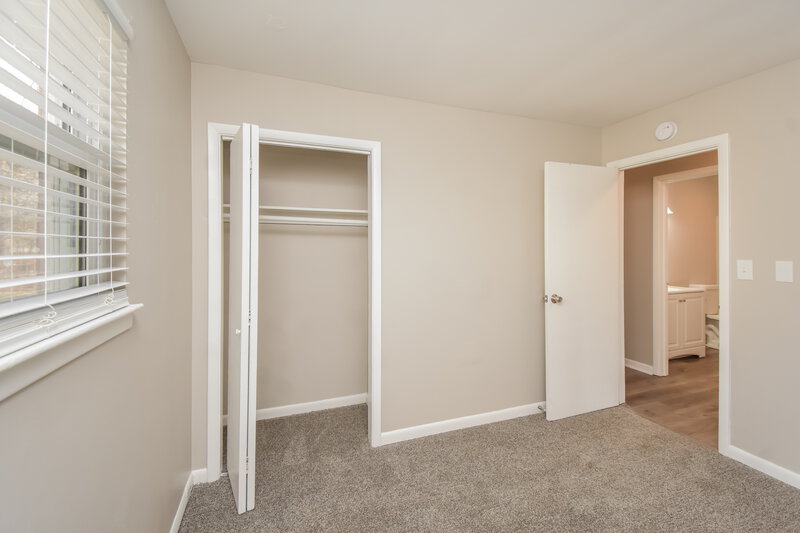 1,575/Mo, 1533 Moores Manor Indianapolis, IN 46229 Bedroom View