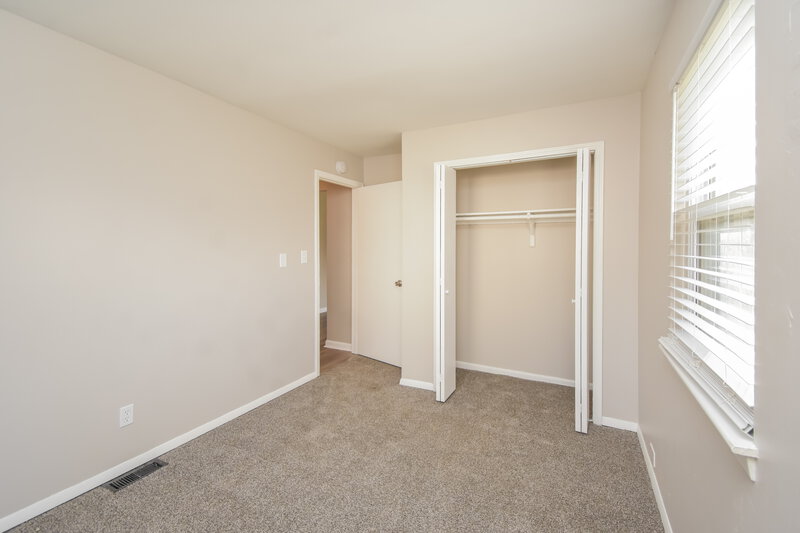 1,575/Mo, 1533 Moores Manor Indianapolis, IN 46229 Bedroom View 4