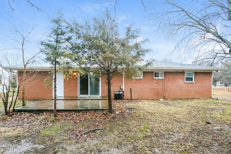 1,750/Mo, 51 N Galeston Ave Indianapolis, IN 46229 Rear View