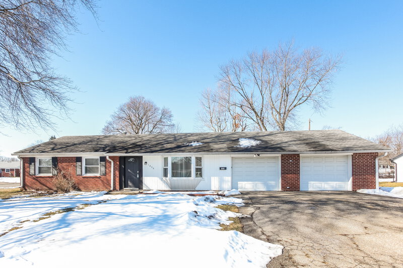 1,730/Mo, 1850 N Schwier Dr Indianapolis, IN 46229 External View