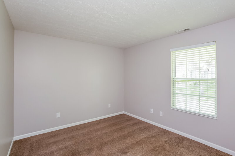 1,600/Mo, 10107 Park Royale Dr Indianapolis, IN 46229 Bedroom View 2