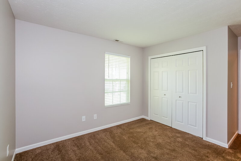 1,600/Mo, 10107 Park Royale Dr Indianapolis, IN 46229 Bedroom View 3