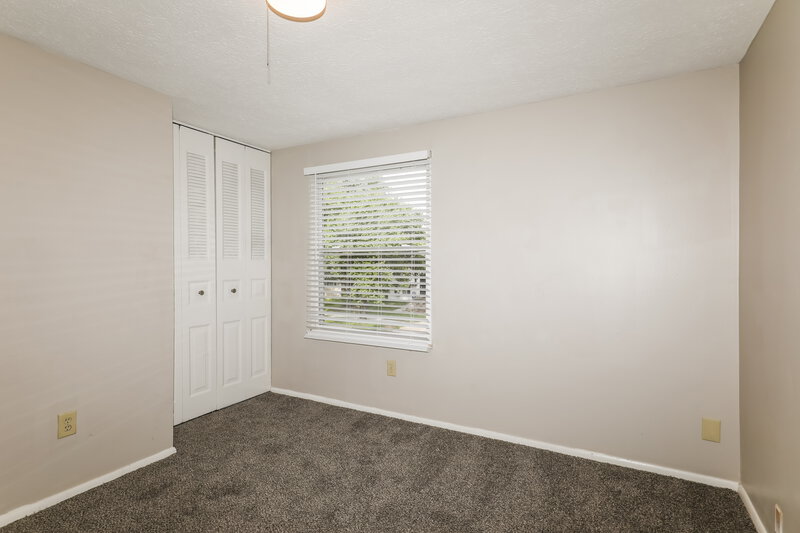 1,555/Mo, 822 Woodlark Dr Indianapolis, IN 46229 Bedroom View 3