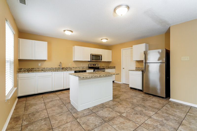 1,985/Mo, 2044 Southernwood Ln Indianapolis, IN 46231 Dining Room View