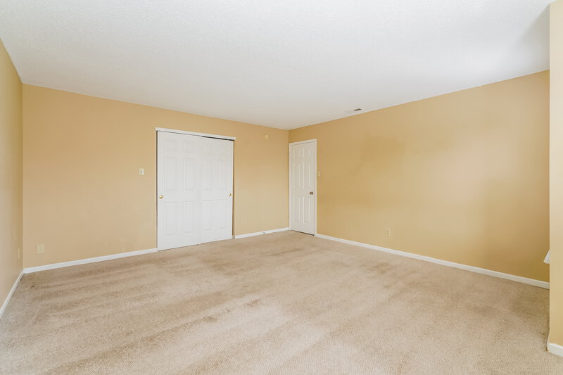 1,985/Mo, 2044 Southernwood Ln Indianapolis, IN 46231 Bedroom View 2