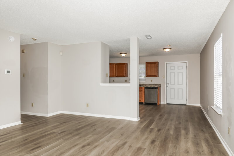 1,705/Mo, 1836 Dutch Elm Dr Indianapolis, IN 46231 Living Room View