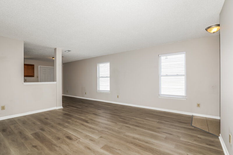 1,705/Mo, 1836 Dutch Elm Dr Indianapolis, IN 46231 Living Room View 2
