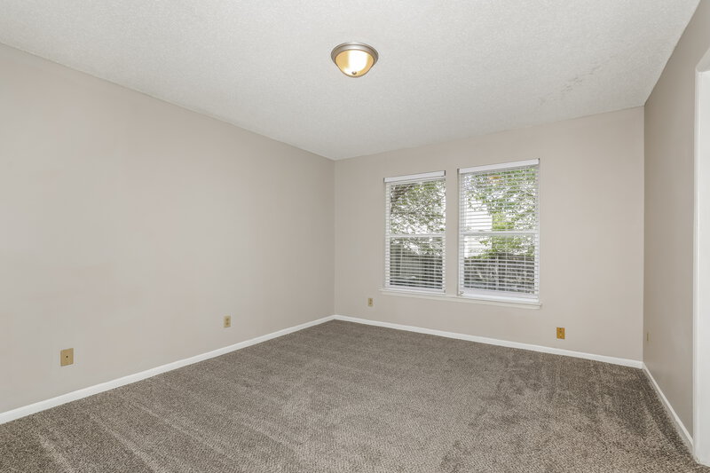 1,705/Mo, 1836 Dutch Elm Dr Indianapolis, IN 46231 Main Bedroom View