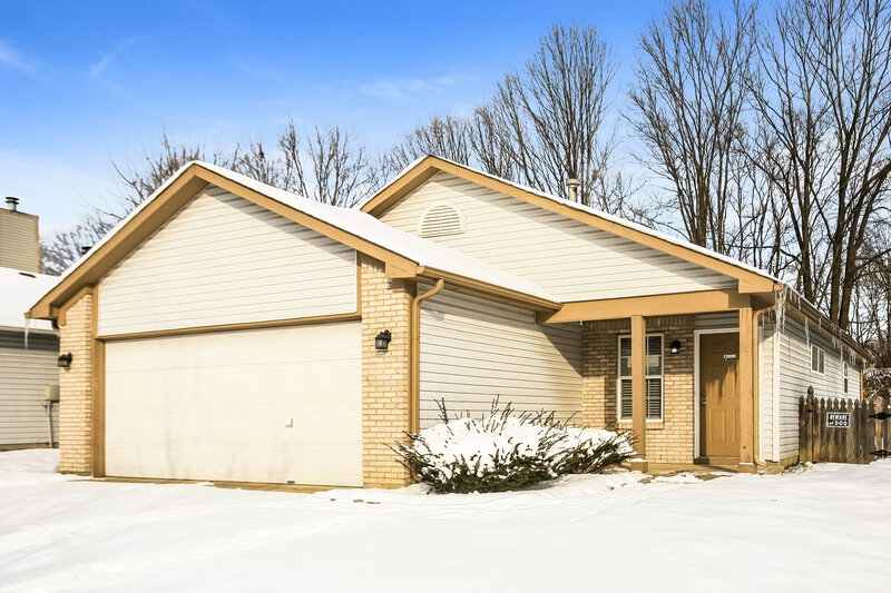 1,795/Mo, 8904 Lighthorse Dr Indianapolis, IN 46231 Front View