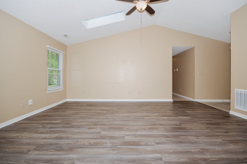 1,945/Mo, 9012 Lighthorse Dr Indianapolis, IN 46231 Living Room View
