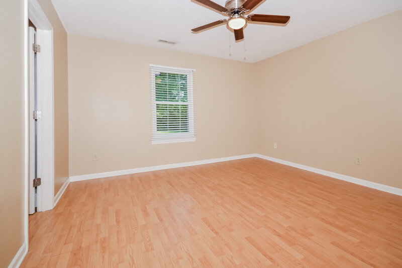 1,945/Mo, 9012 Lighthorse Dr Indianapolis, IN 46231 Main Bedroom View 2