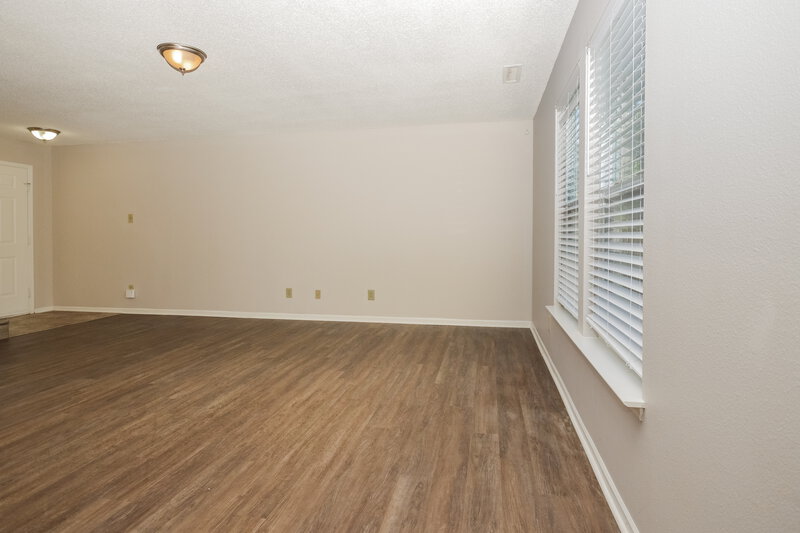 1,550/Mo, 1918 Dutch Elm Dr Indianapolis, IN 46231 Bedroom View 2