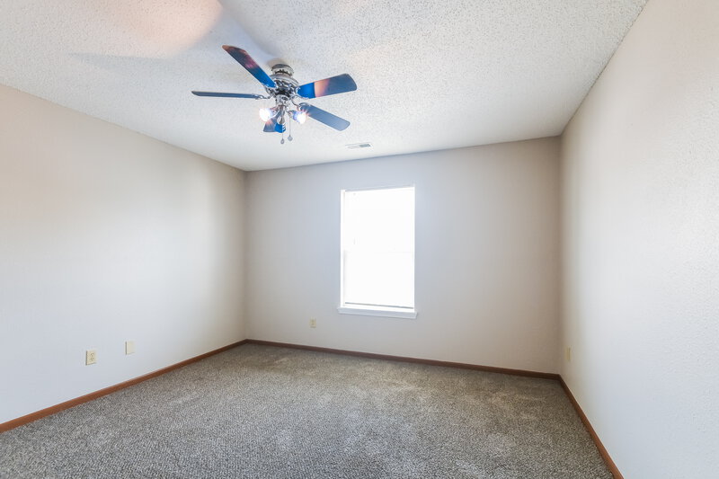 1,800/Mo, 1247 Country Ridge Ln Indianapolis, IN 46234 Main Bedroom View