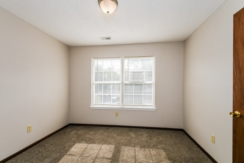 1,800/Mo, 1247 Country Ridge Ln Indianapolis, IN 46234 Bedroom View