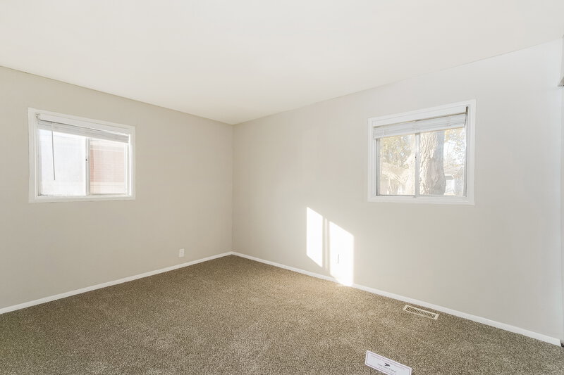 1,415/Mo, 3478 N Hermosa Ct Indianapolis, IN 46235 Main Bedroom View 2