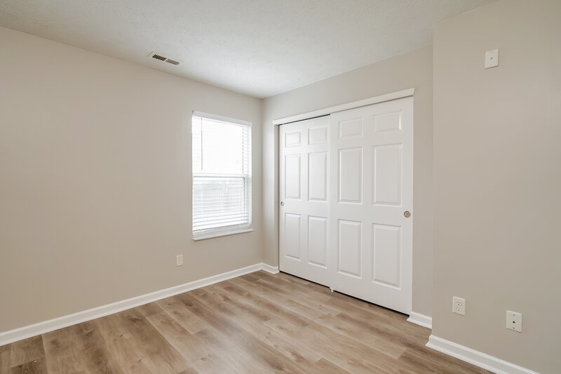 1,635/Mo, 11611 Signet Ln Indianapolis, IN 46235 Bedroom View