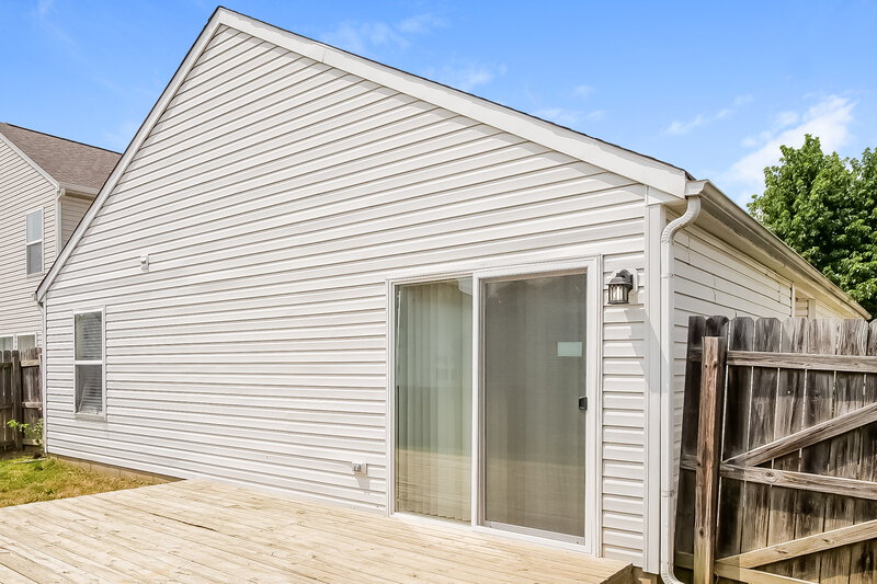 1,635/Mo, 11611 Signet Ln Indianapolis, IN 46235 Rear View 2