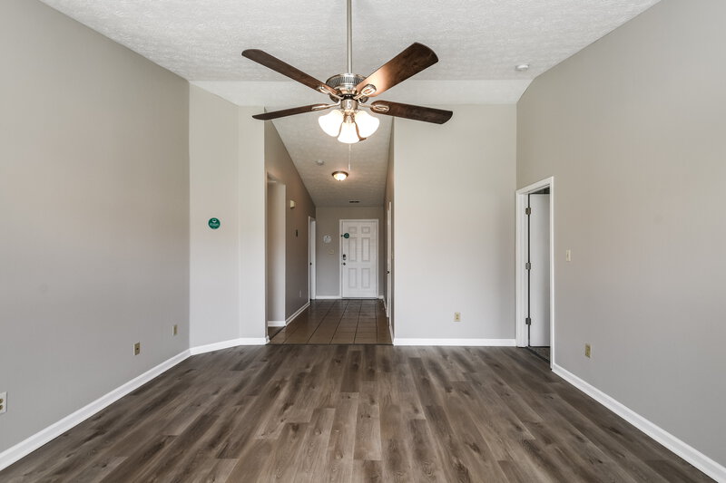 1,820/Mo, 12719 Spurrington Way Indianapolis, IN 46236 Misc View 2