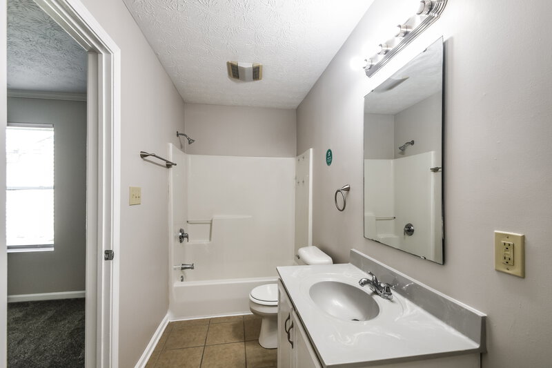 1,820/Mo, 12719 Spurrington Way Indianapolis, IN 46236 Misc View 10