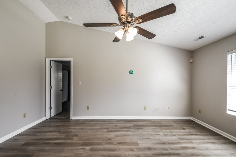 1,820/Mo, 12719 Spurrington Way Indianapolis, IN 46236 Misc View 13