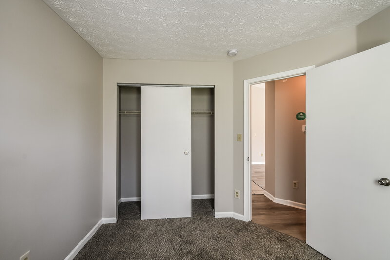 1,820/Mo, 12719 Spurrington Way Indianapolis, IN 46236 Misc View 14