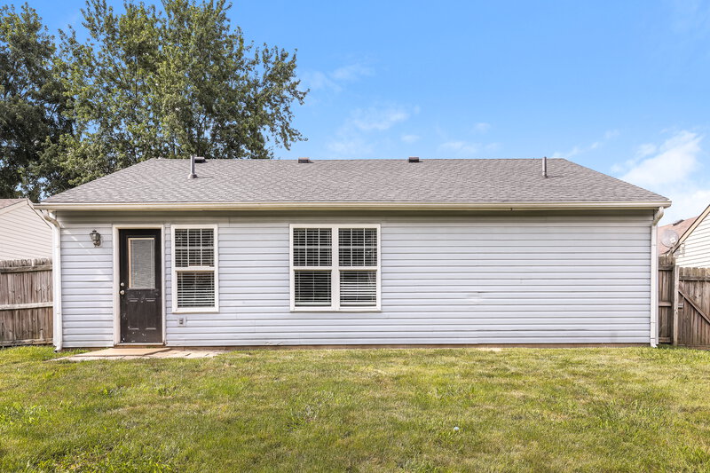 1,730/Mo, 12719 Spurrington Way Indianapolis, IN 46236 Rear View
