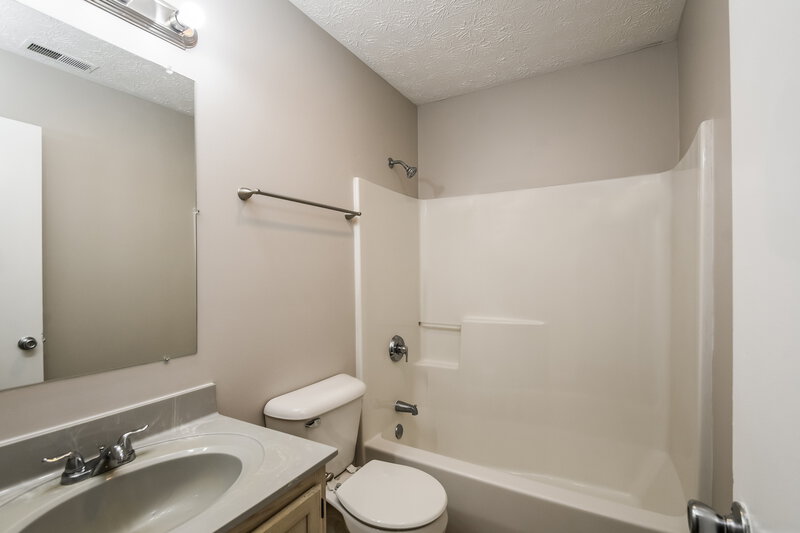 1,820/Mo, 12719 Spurrington Way Indianapolis, IN 46236 Misc View 15