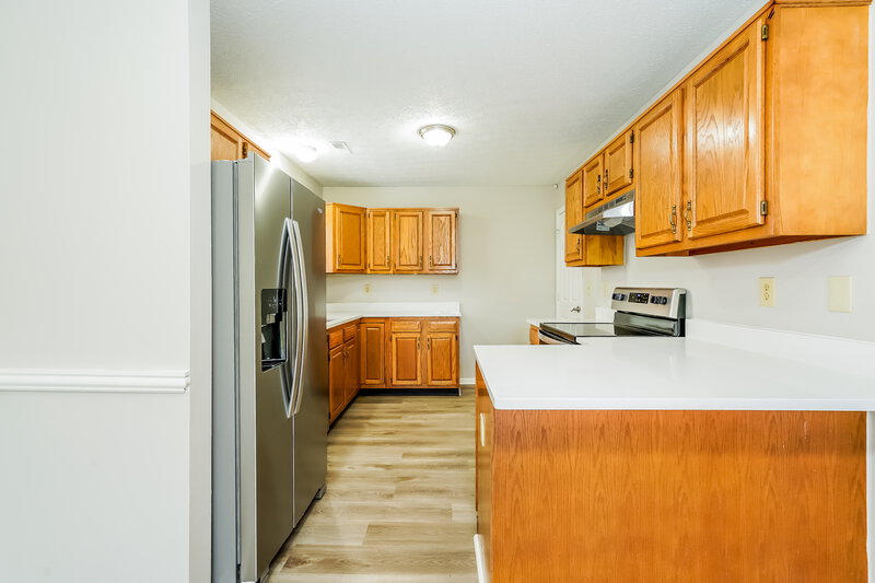 1,520/Mo, 3930 Owster Ln Indianapolis, IN 46237 Kitchen View
