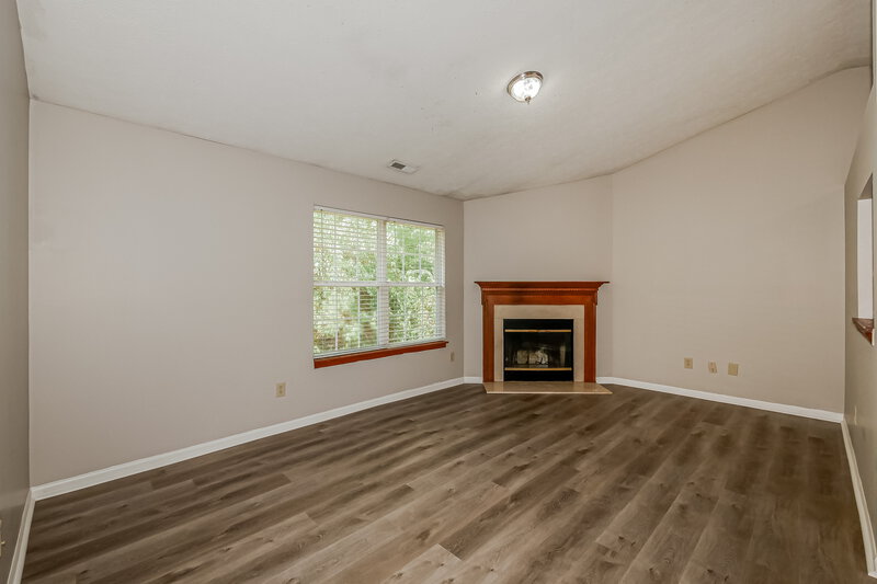 1,660/Mo, 3712 Owster Ln Indianapolis, IN 46237 Living Room View