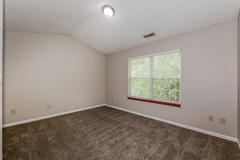 1,660/Mo, 3712 Owster Ln Indianapolis, IN 46237 Main Bedroom View