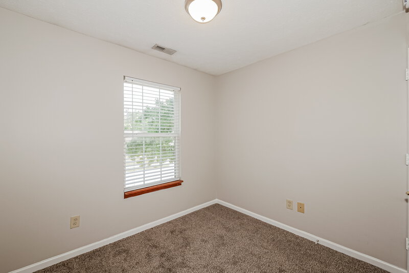 1,660/Mo, 3712 Owster Ln Indianapolis, IN 46237 Bedroom View 2
