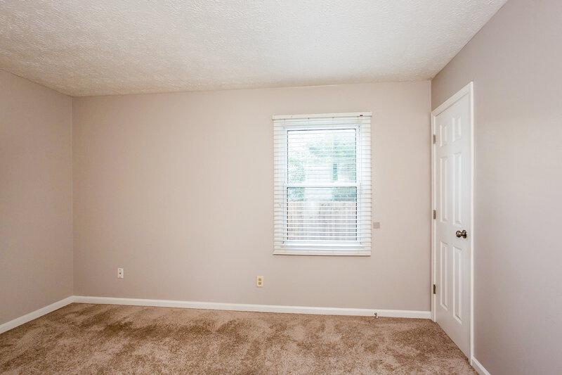 1,700/Mo, 5723 Ensenada Ave Indianapolis, IN 46237 Bedroom View 3