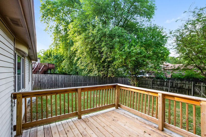 1,700/Mo, 5723 Ensenada Ave Indianapolis, IN 46237 Deck View