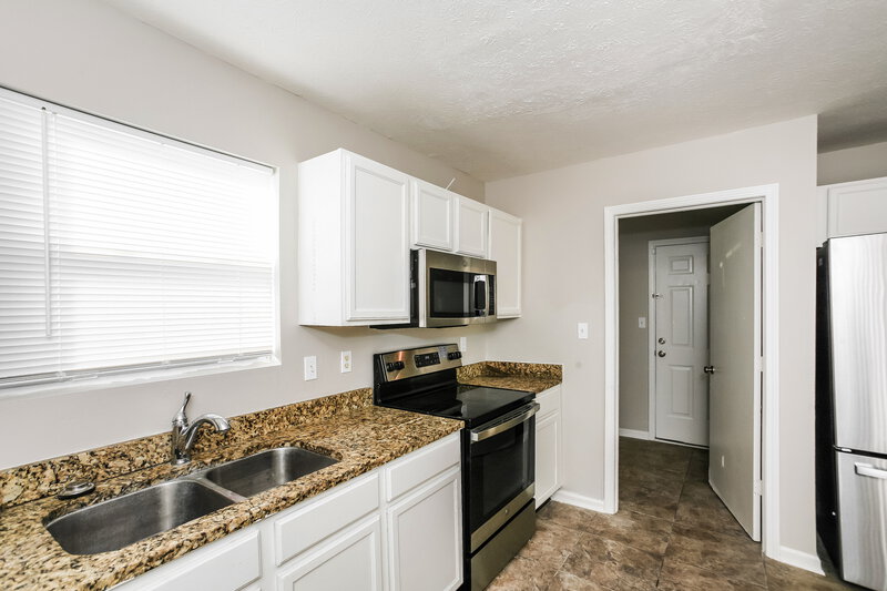 1,920/Mo, 3149 Brandenburg Dr Indianapolis, IN 46239 Misc View 4