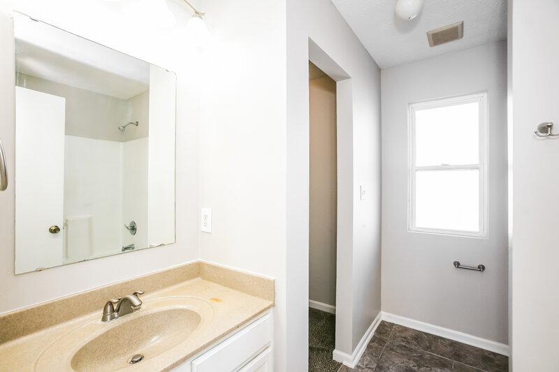 1,920/Mo, 3149 Brandenburg Dr Indianapolis, IN 46239 Misc View 8