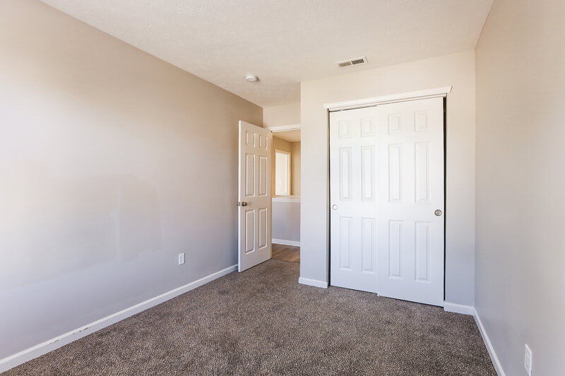 1,760/Mo, 3149 Brandenburg Dr Indianapolis, IN 46239 Bedroom View 5