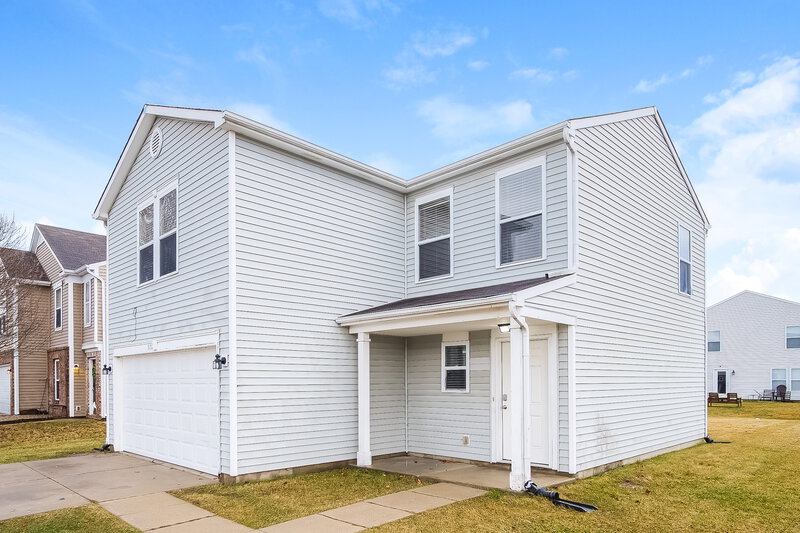 1,850/Mo, 3132 Black Forest Ln Indianapolis, IN 46239 Front View 2