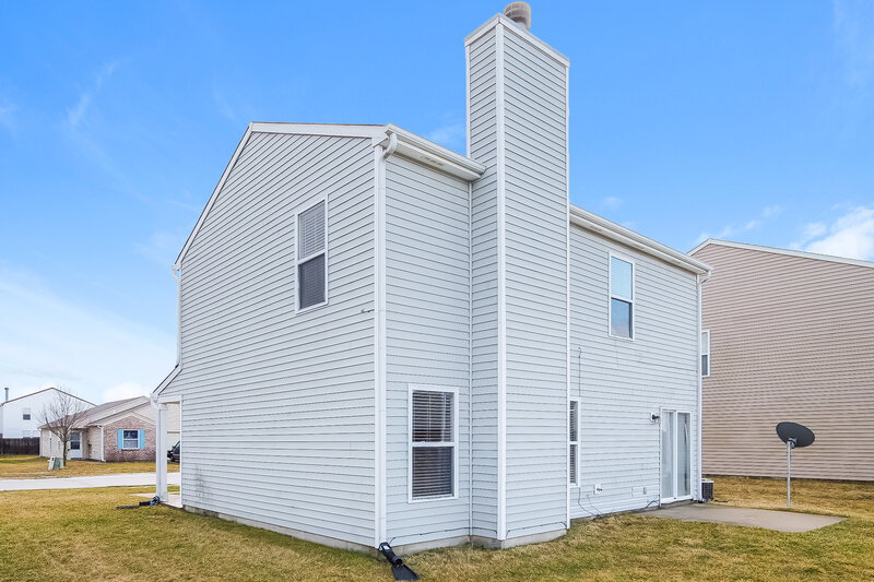 1,850/Mo, 3132 Black Forest Ln Indianapolis, IN 46239 Rear View 2