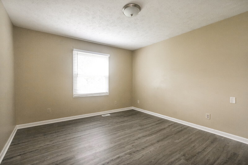2,850/Mo, 1112 Delray Dr Indianapolis, IN 46241 Main Bedroom View