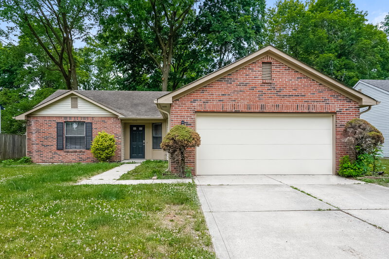 1,605/Mo, 840 Delray Dr Indianapolis, IN 46241 External View