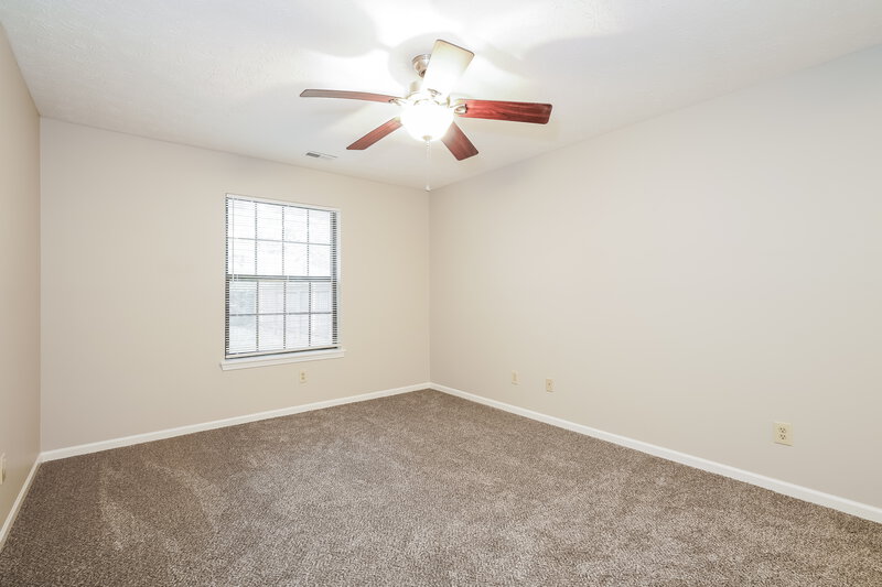 1,605/Mo, 840 Delray Dr Indianapolis, IN 46241 Main Bedroom View