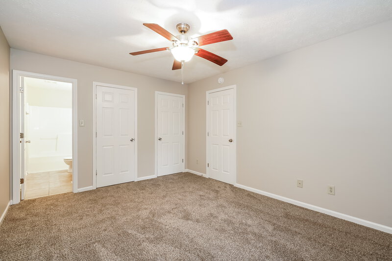 1,605/Mo, 840 Delray Dr Indianapolis, IN 46241 Main Bedroom View 2