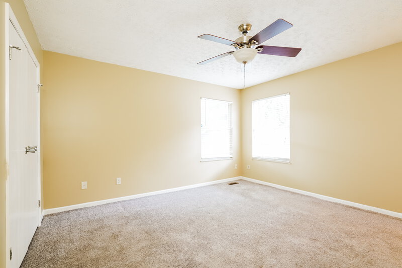 1,910/Mo, 5761 Pilgrim Dr Indianapolis, IN 46254 Main Bedroom View