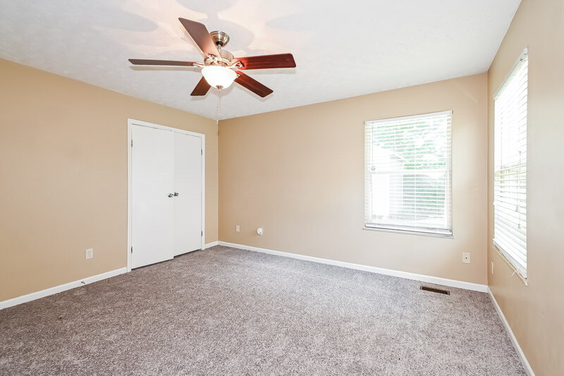 1,910/Mo, 5761 Pilgrim Dr Indianapolis, IN 46254 Bedroom View 7