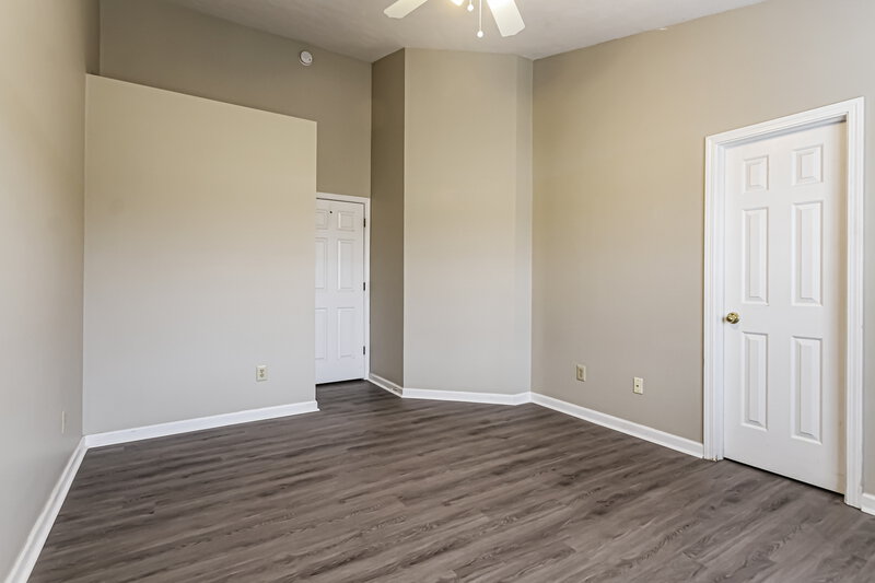 1,680/Mo, 5384 Lakeside Manor Dr Indianapolis, IN 46254 Main Bedroom View 2