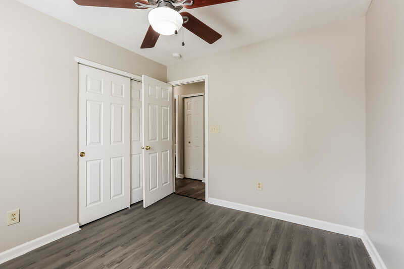 1,765/Mo, 5384 Lakeside Manor Dr Indianapolis, IN 46254 Bedroom View 3