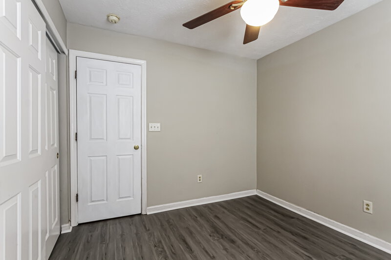 1,680/Mo, 5384 Lakeside Manor Dr Indianapolis, IN 46254 Bedroom View 2