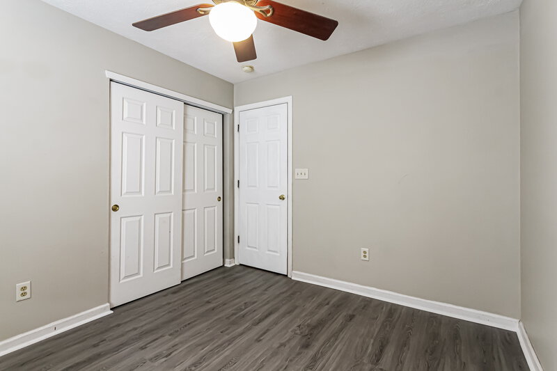 1,680/Mo, 5384 Lakeside Manor Dr Indianapolis, IN 46254 Bedroom View 3