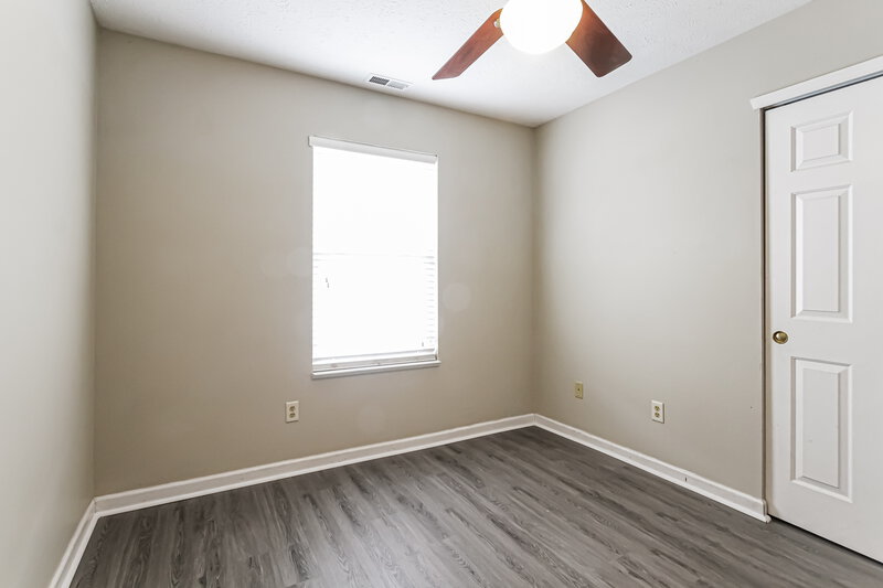 1,680/Mo, 5384 Lakeside Manor Dr Indianapolis, IN 46254 Bedroom View 4