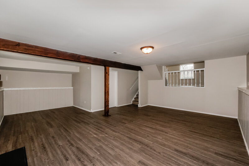 2,290/Mo, 5575 Freedom Ct Indianapolis, IN 46254 Family Room View
